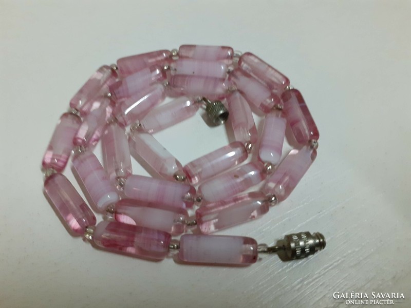 Retro pink Murano glass necklace with screw switch in beautiful condition