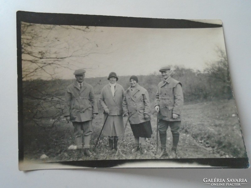 D192977 old photo - on the road in front of Kerekhegy 1930 - solymár hikers