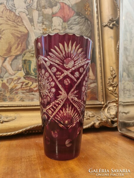 Rubinüveg váza csiszolt ólomüveg ólomkristály