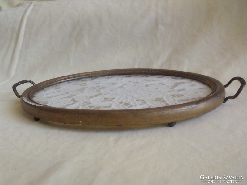 Antik üvegbetétes fakeretes füles tálca madeira hímzéssel