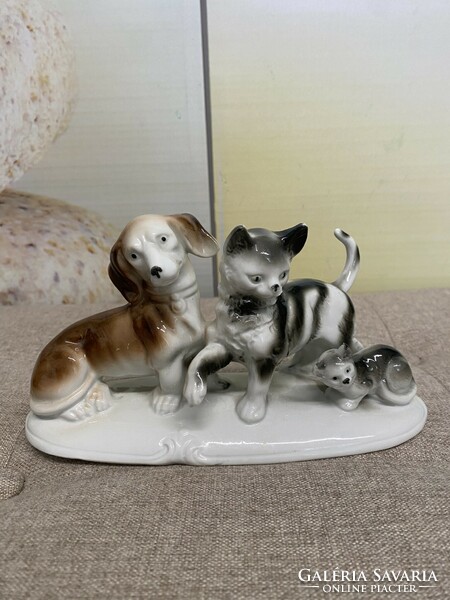 German porcelain dog cat statue a36