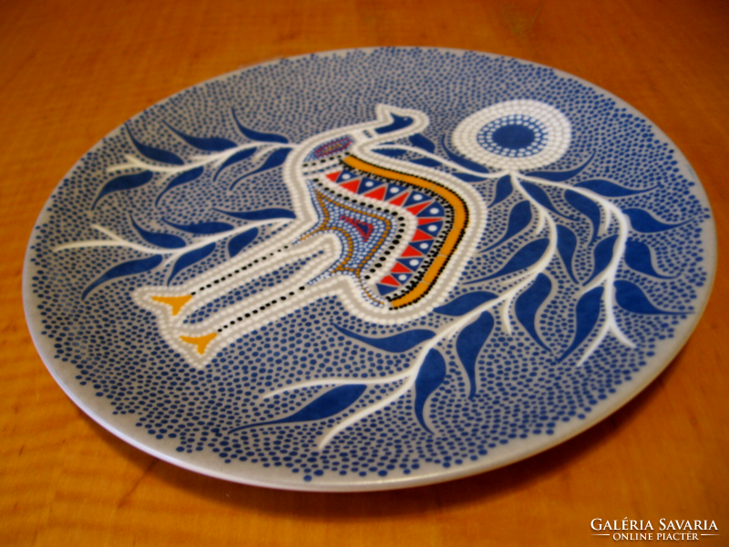 Collectible baribunma australian aboriginal artist pam hall plate emu