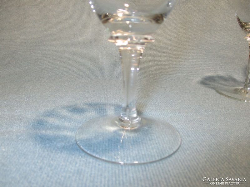 6 db szőlőfürt mintás régi talpas üveg pohár