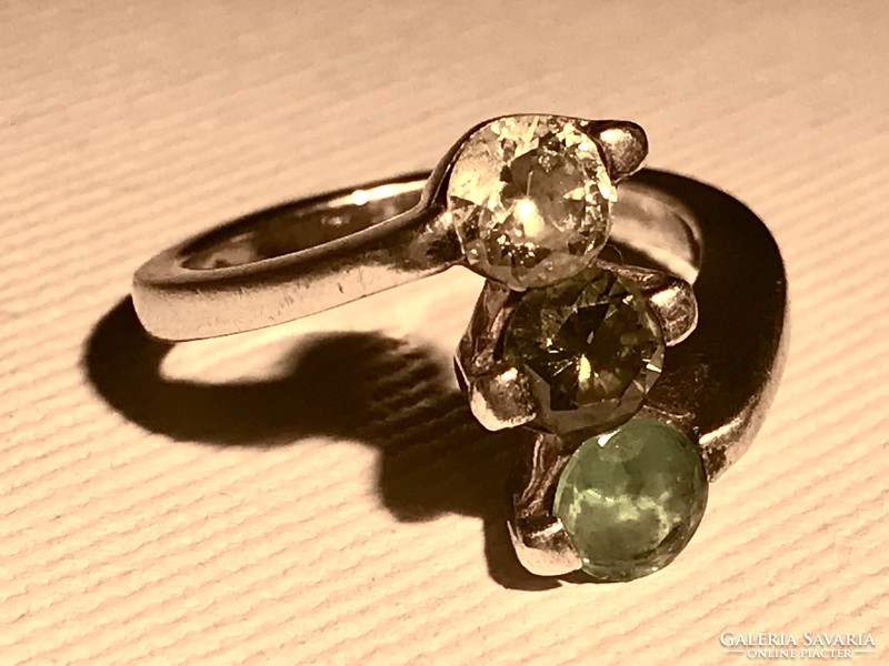 Green stone silver ring with silver signs! Mom at the park! Just kp! 52-Es