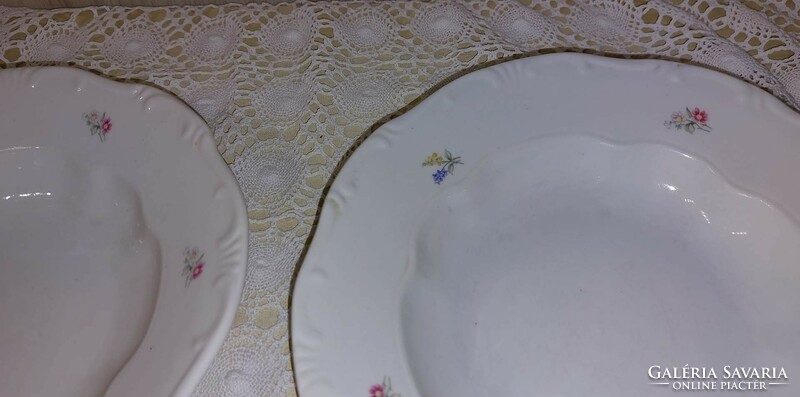Zsolnay, kis virágos, 2db mély tányér