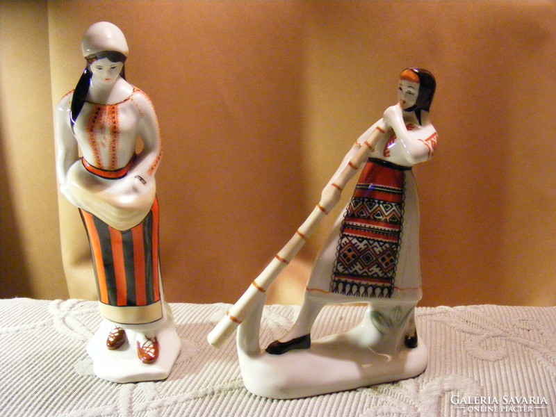 Sower girl - girl with snow horn - 2 porcelain figurines