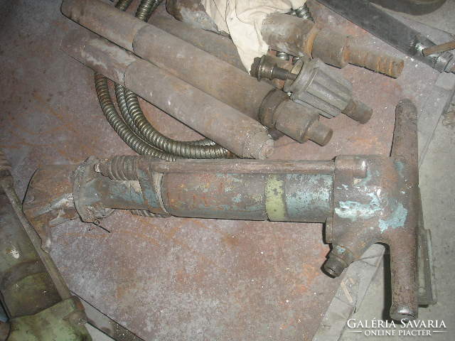 Hungarian air breaker working antique 45 years old 35 kg + pickaxe + flat chisel + 28 fm air hose + also compressor