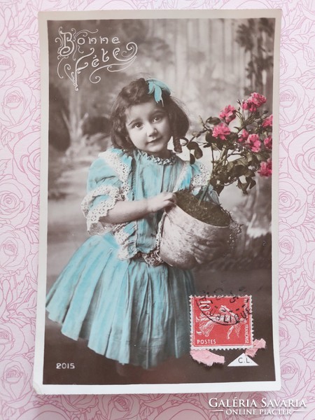 Régi képeslap 1909 fotó levelezőlap kislány virág