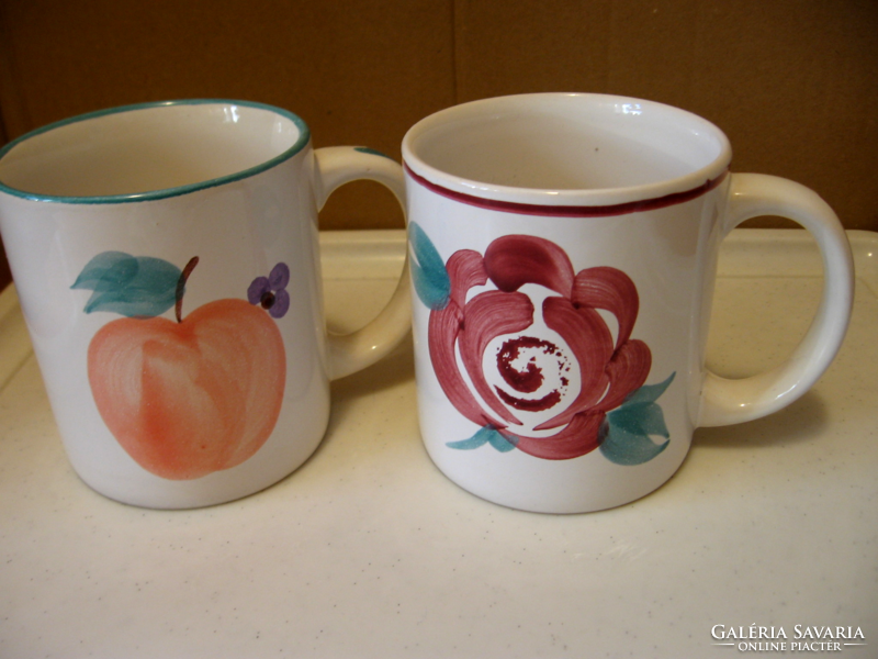 Pair of Meissen, Meissner Land Elster ceramic cups