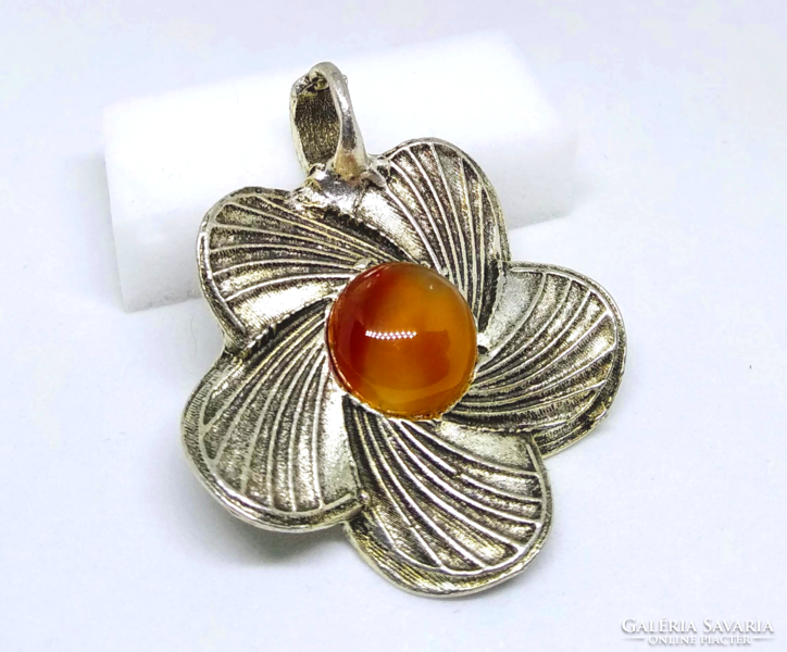 Carved Tibetan silver flower pendant with carnelian stone n74713