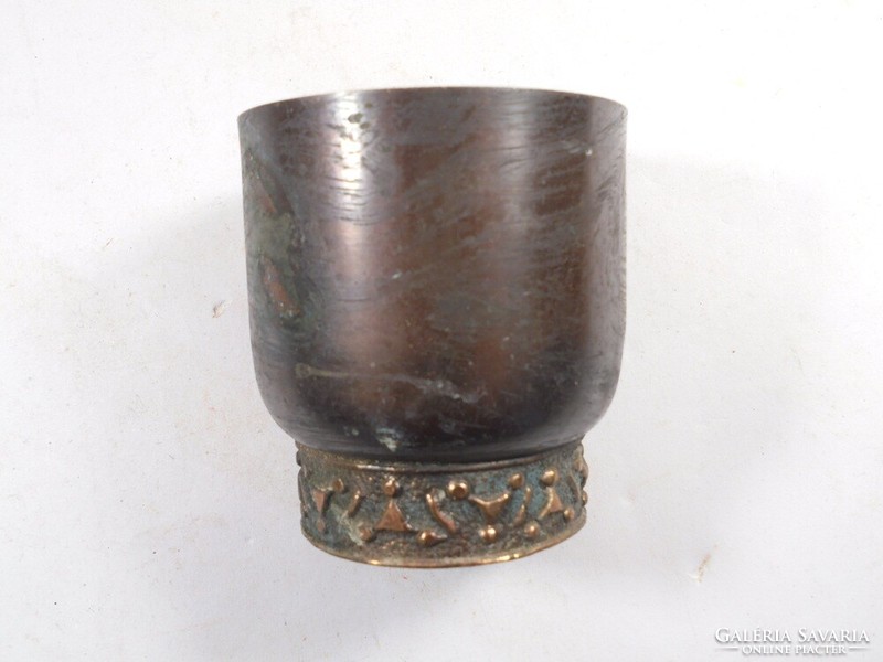 Retro old craftsman industrial red copper copper embossed pattern small cup or cigarette holder