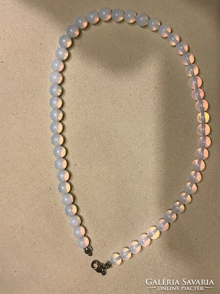 Opal necklace and bracelet