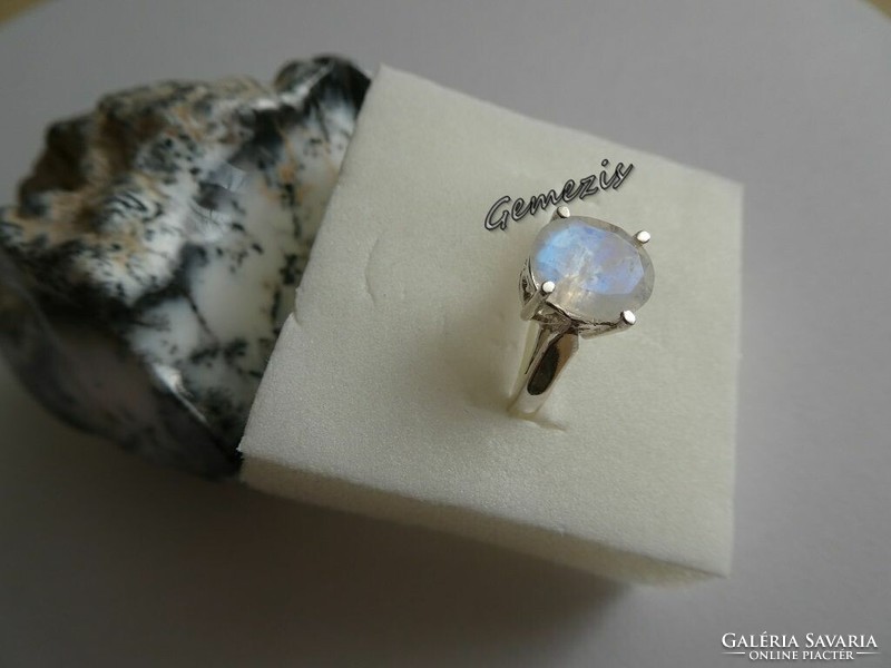 Real faceted rainbow moonstone 925 silver ring size 56