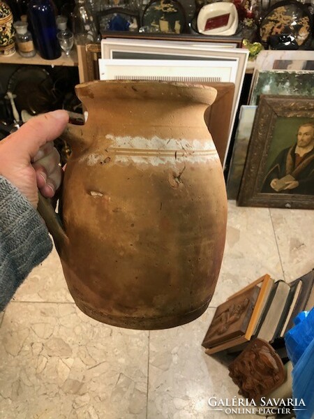 Kerámia kancsó, nagyon régi, 26 cm-es nagyságú.