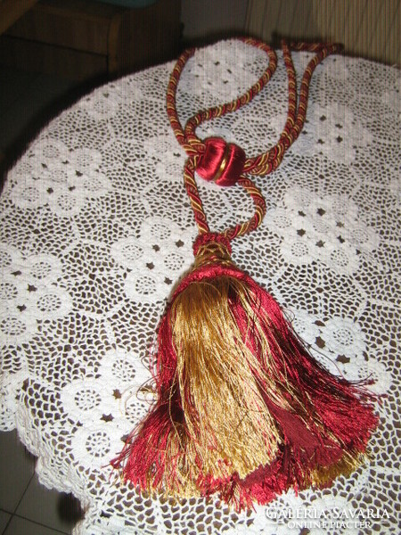 Gorgeous vintage cherry burgundy and gold curtain tie with tassels