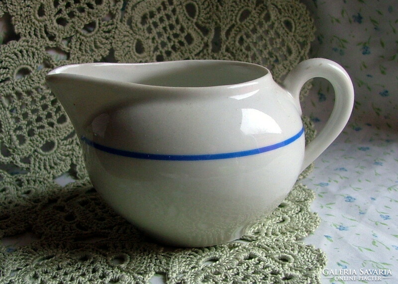 Zsolnay teapot and spout