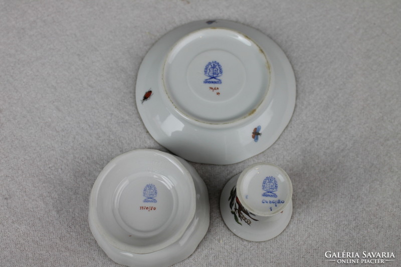 3 pieces of beautifully painted Herend Rothschild pattern porcelain