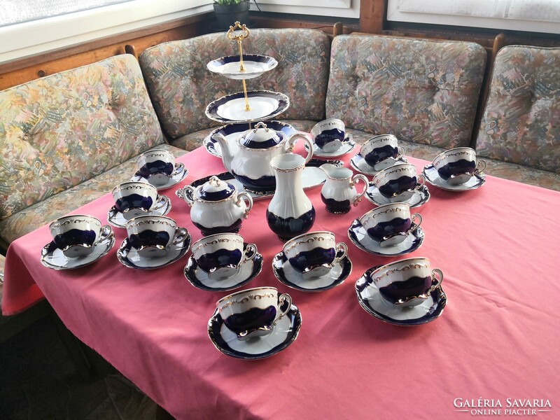 Flawless! New 12 place setting Zsolnay pompadour 3. Tea set