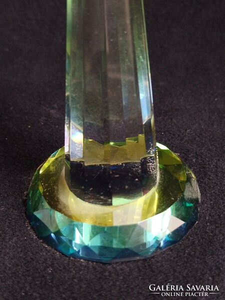 19 Cm high exclusive perfume crystal offering rarity
