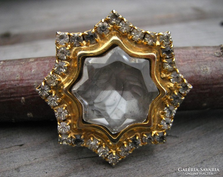 Beautiful old brooch / badge with special polished glass
