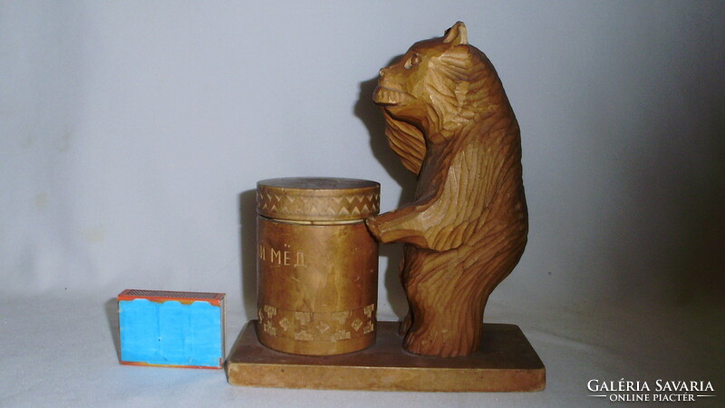 Régi orosz faragott fa medve, maci szobor mézes bödön kis tárolóval
