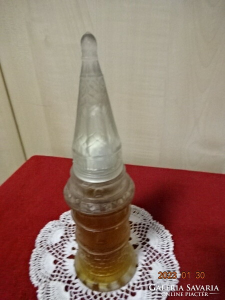Kreml formátumú üvegben orosz parfüm. Vanneki! Jókai.