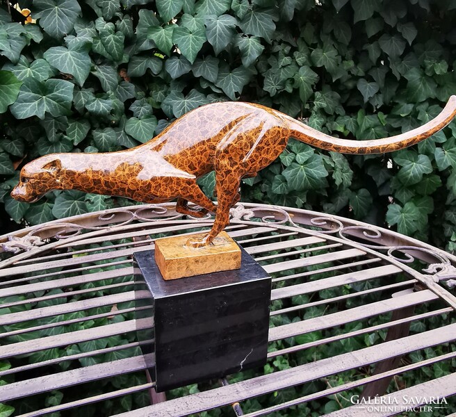 Futó gepárd - bronz szobor