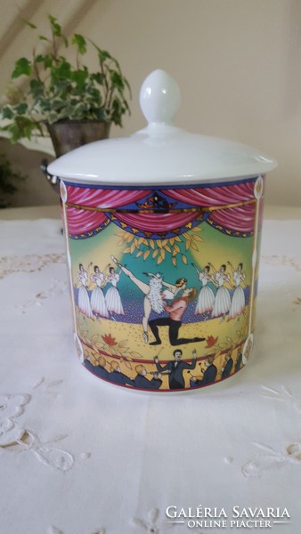 Beautiful scenic porcelain, biscuit, candy lid storage