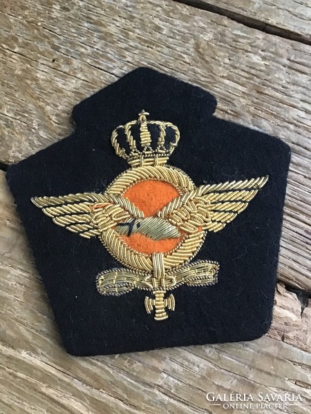 Régi Holland Királyi Légierő hímzett egyenruhás sapka jelvény