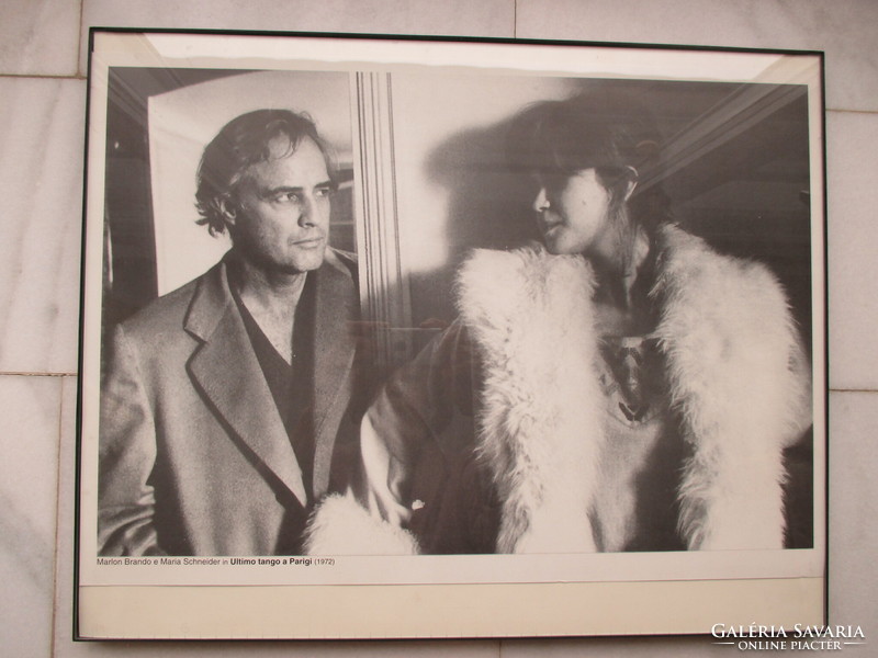 Utolsó tangó Párizsban, Marlon Brando, Maria Schneider: jelenet a filmből, nagyméretű fotó keretben