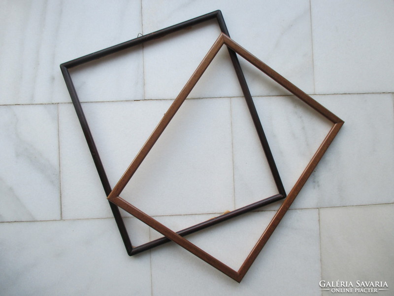 Classic wooden engraving frames with a stable structure - 2 pcs.