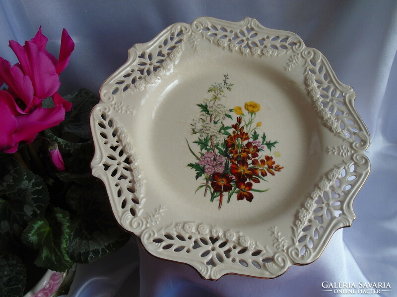 Rendkívüli szépségű, virágos Bradex tányér.