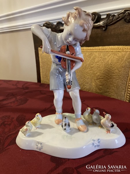 Metzler ortloff ilmenau porcelain figure / boy playing violin for chicks