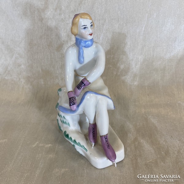 Ritka orosz porcelán korcsolyás lány