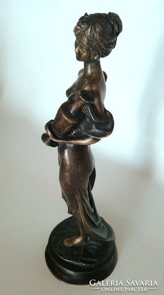 Art Nouveau female statue, patinated bronze/spiaster