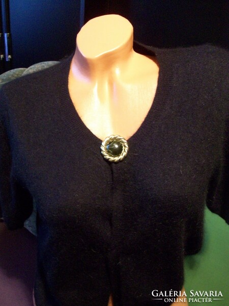 Nice black angora women's casual knit top size 12 with nice brooch