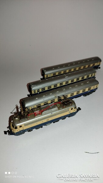 Vintage TRIX West Germany vonatok kellékek garmada terepasztalhoz gyűjtőknek is ajánlva