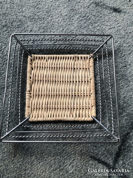 Wicker basket combined with metal 15 cm