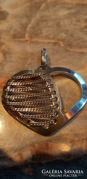 Special chain marked silver large heart pendant