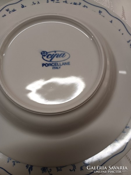 Meisseni kék hagyma mintás , olasz porcelán tányérok és tál. 19 db