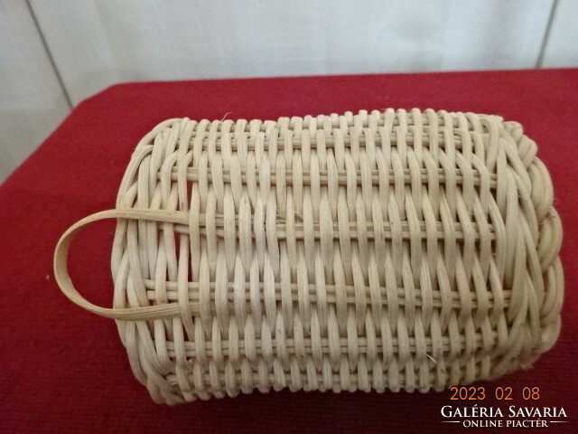 Cylindrical cane basket with one handle, height 10.5 cm. Jokai.