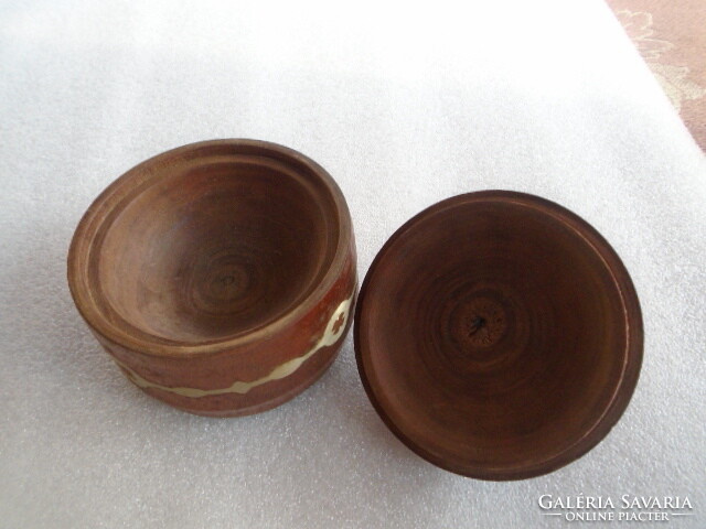 Old copper-plated wooden jewelry box made of mahogany wood, very demanding work