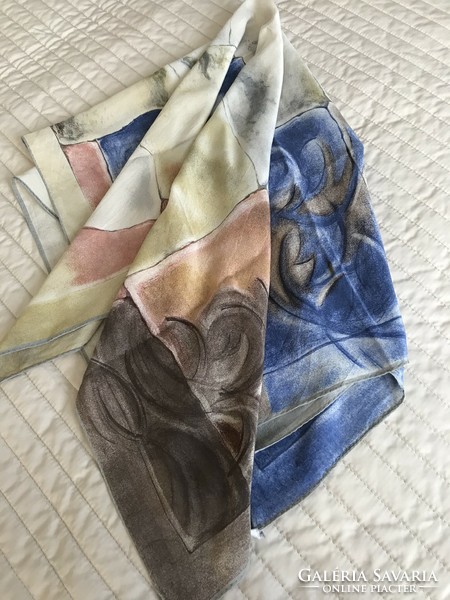Silk scarf with delicate pastel colors, discreet pattern, designed for Audi, 78 x 74 cm
