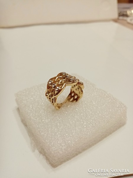 Gold-plated flashy ring