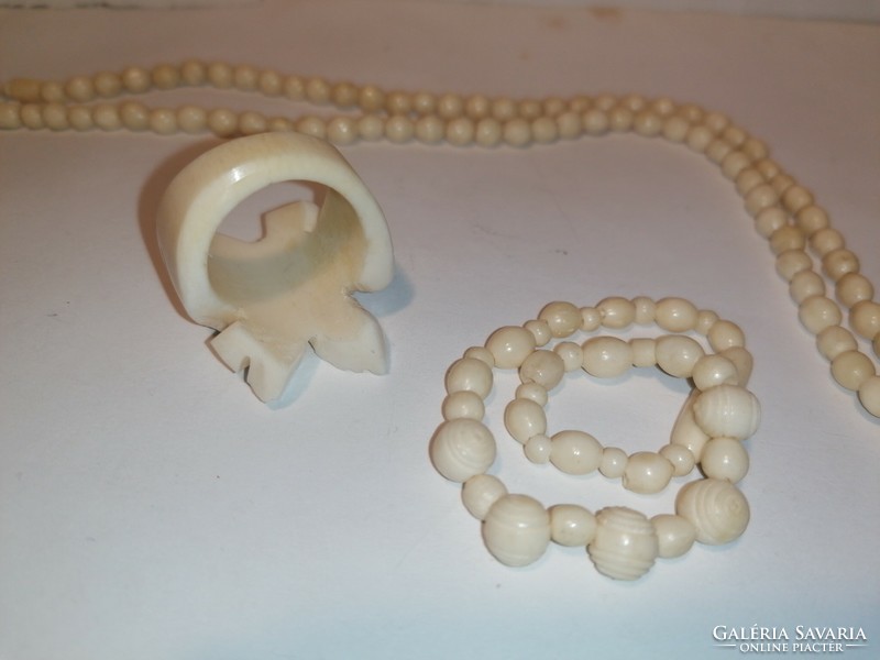 Bone jewelry (909)