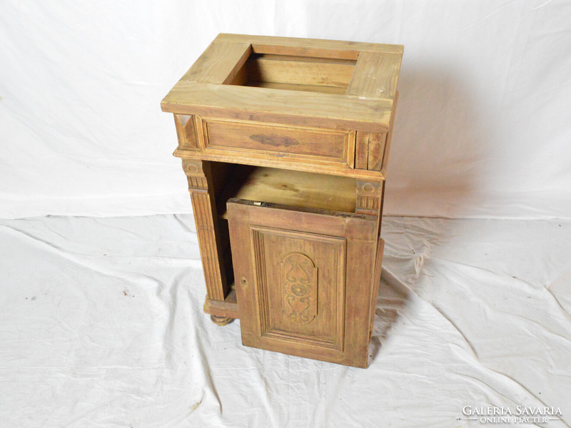 Antique Neo-Renaissance pewter nightstand (polished)