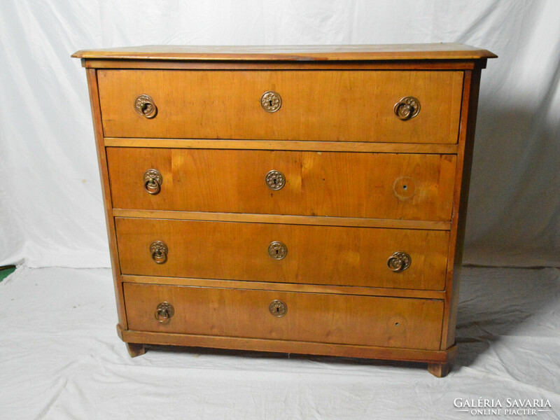 Antique Bieder chest of drawers with 4 drawers