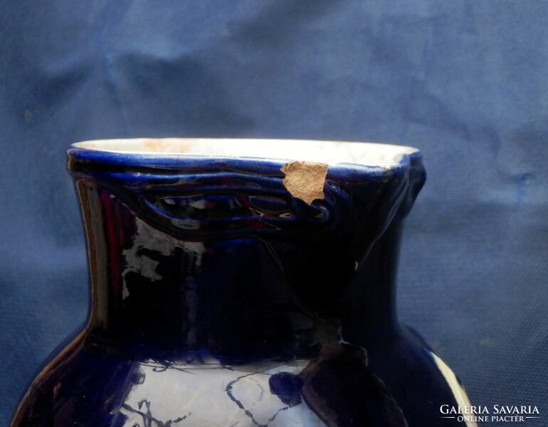 Pitcher cobalt blue with a rustic tulip motif