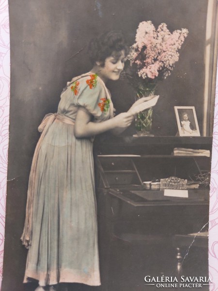 Régi képeslap 1917 fotó levelezőlap hölgy