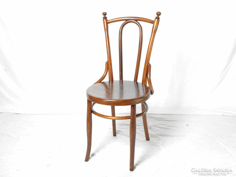 Antik Thonet nyitott támlás szék (restaurált)